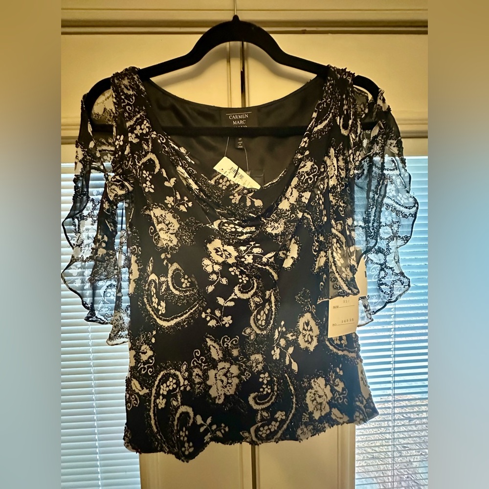 Carmen MarcValvo Petite Size 12 Evening Party Top
C $100